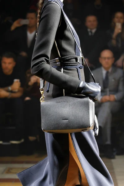 Look 9
